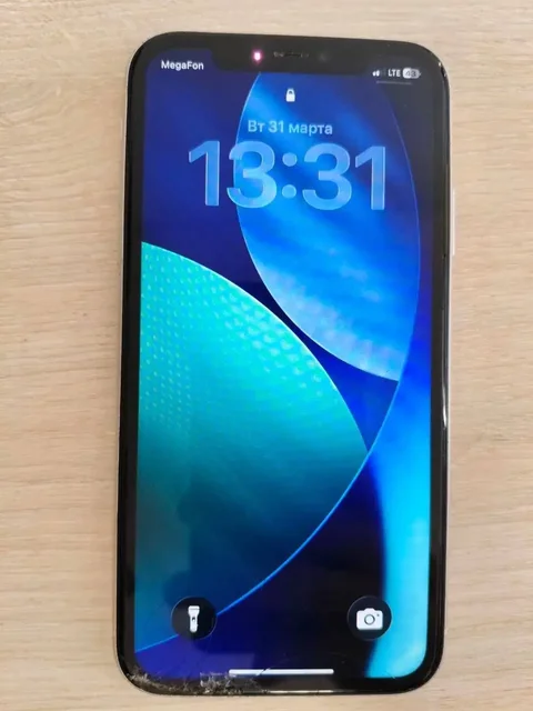 Продам iPhone 11 64gb с разбитым экраном и задним стеклом - частное объявление в Чебоксары