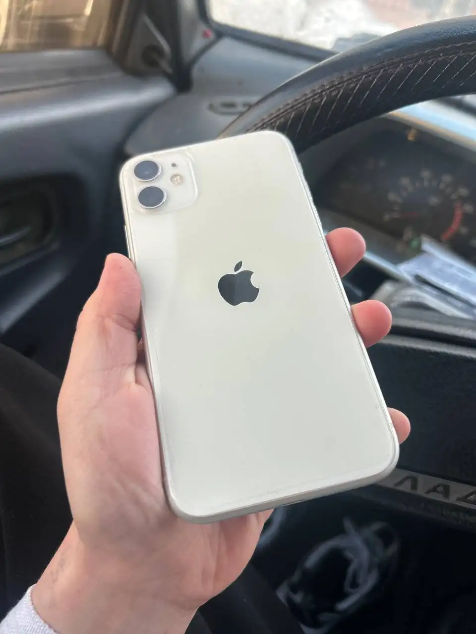Продам iPhone 11 128 ГБ в хорошем состоянии - Смартфоны и телефоны (Электроника) в Чебоксары