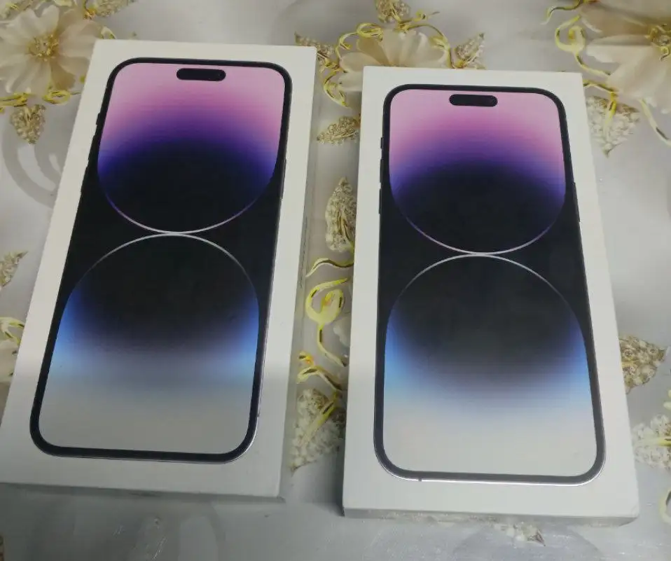 Продажа двух iPhone 14 Pro Max - Смартфоны (Электроника) в Чебоксары