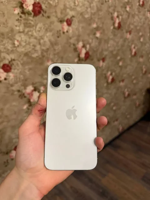 Продам iPhone 15 Pro Max в оригинале - Аксессуары для электроники в Чебоксары