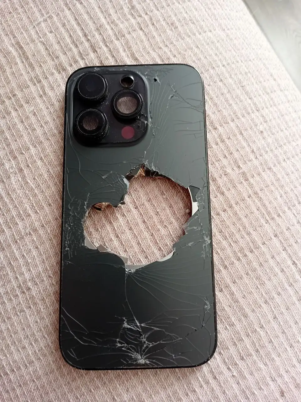 Продажа iPhone в корпусах 14 Pro и XS - Смартфоны и телефоны (Электроника) в Чебоксары