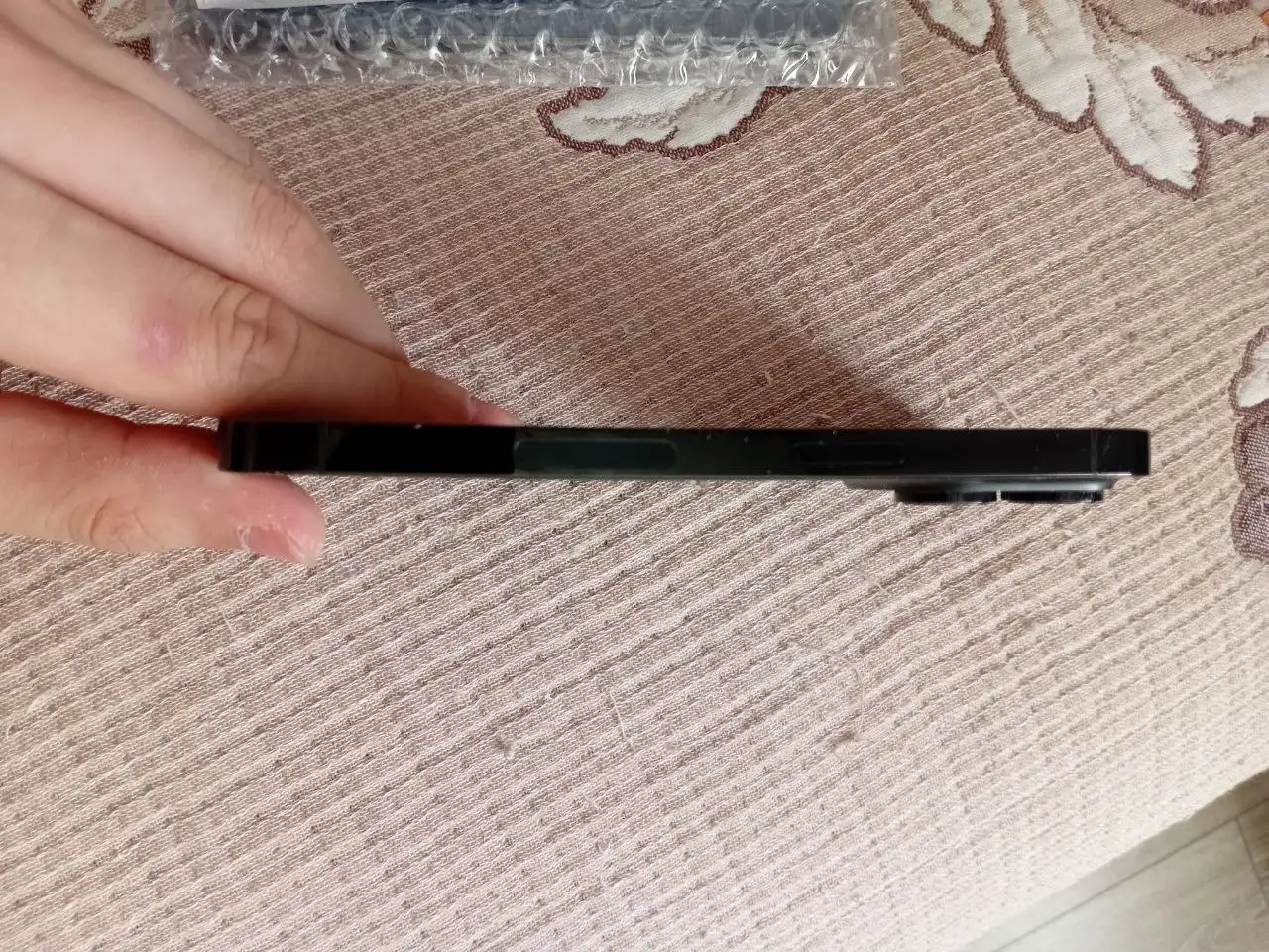 Продажа iPhone в корпусах 14 Pro и XS - Смартфоны и телефоны (Электроника) в Чебоксары