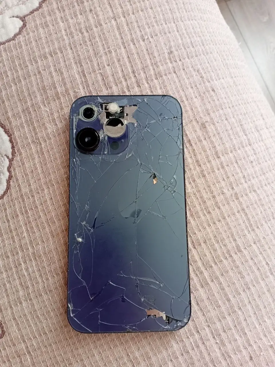 Продажа iPhone в корпусах 14 Pro и XS - Смартфоны и телефоны (Электроника) в Чебоксары