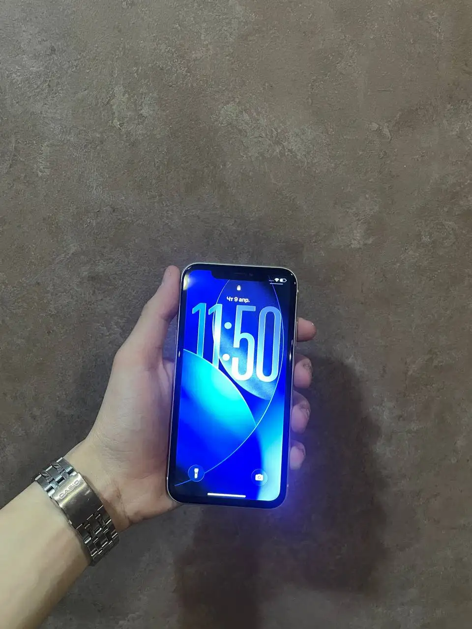 Продажа iPhone 11 128 ГБ в белом цвете - Смартфоны (Электроника) в Чебоксары