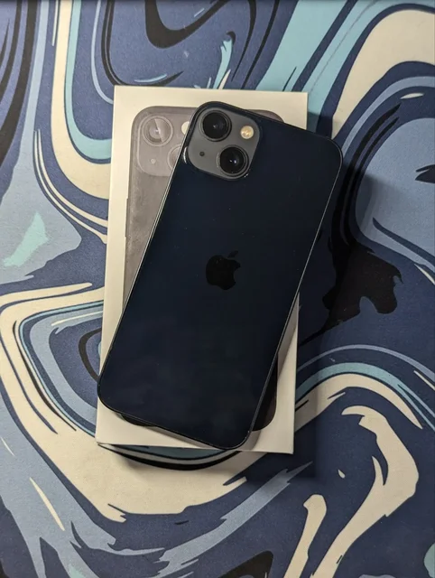 Продам iPhone 13 128 ГБ - Смартфоны в Чебоксары