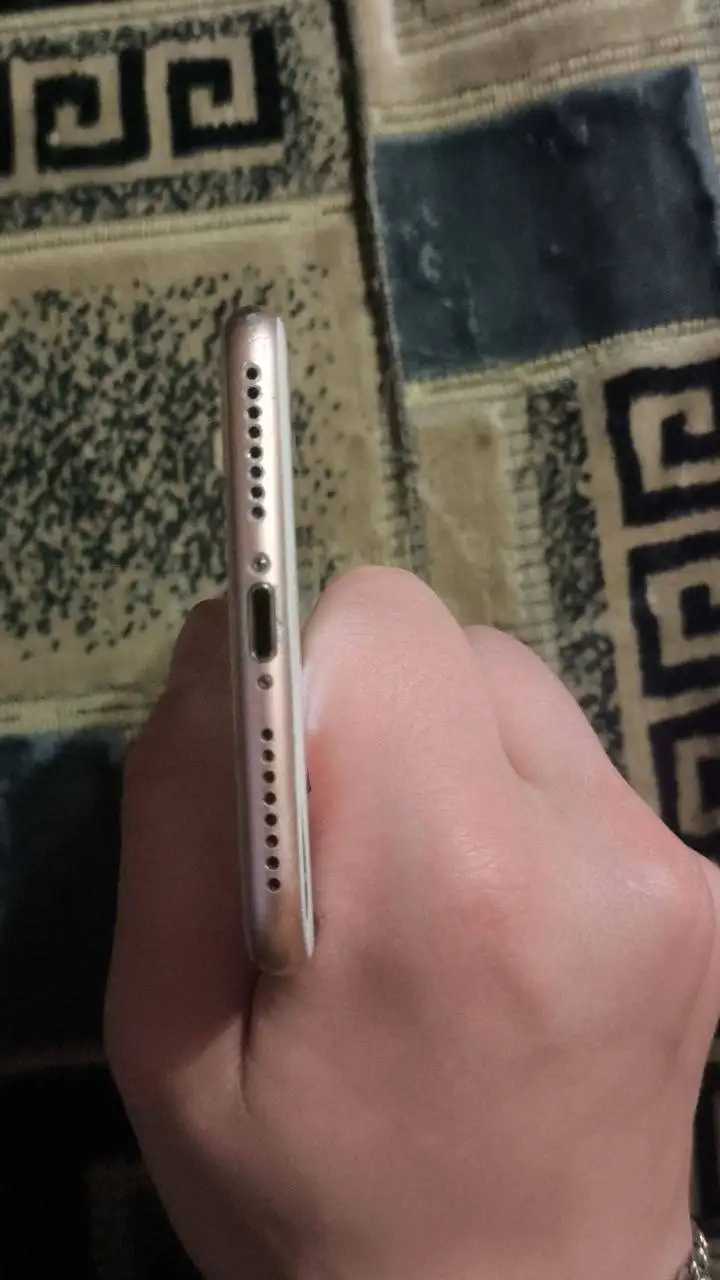 Продам iPhone 8+ - Смартфоны (Электроника) в Чебоксары