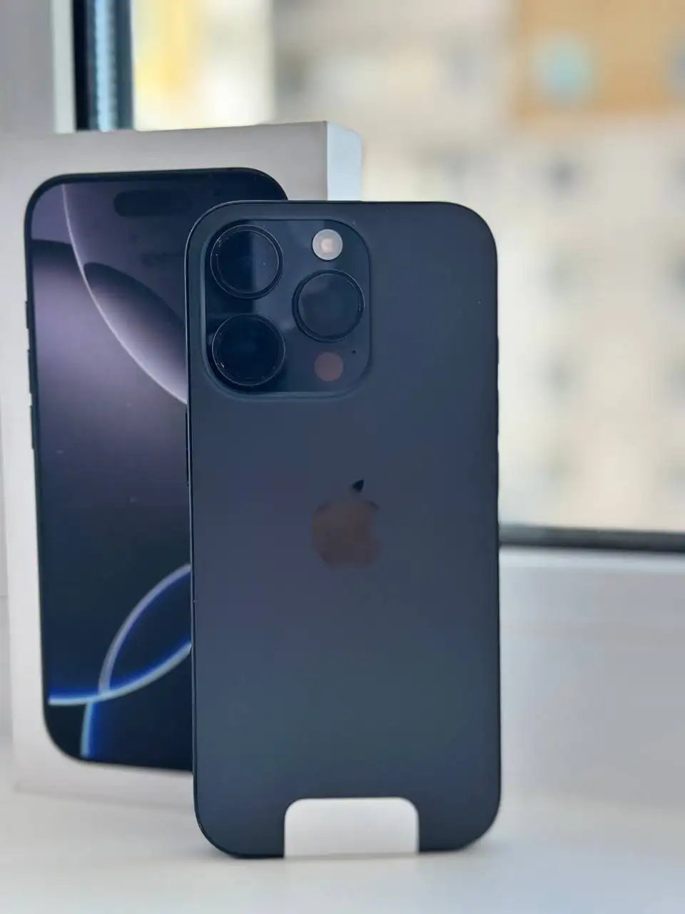 Продается iPhone 16 Pro Black Titanium - Смартфоны (Электроника) в Чебоксары