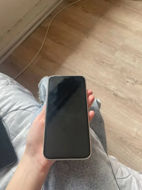 Продажа iPhone 11 64 ГБ - Ноутбуки в Чебоксары