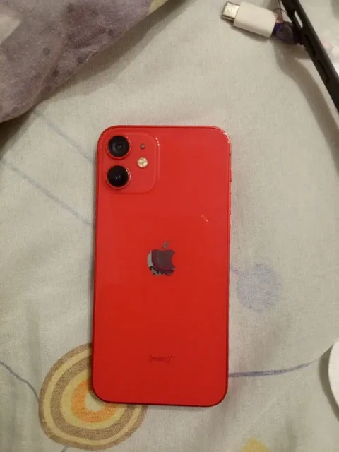 iPhone 12 mini 64 ГБ в рабочем состоянии - Графические планшеты в Чебоксары