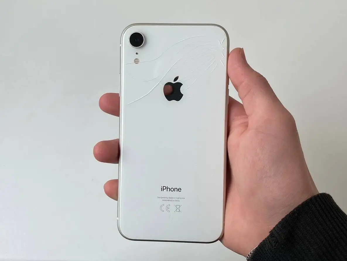iPhone 11 64 ГБ и iPhone XR 64 ГБ - Смартфоны (Электроника) в Чебоксары