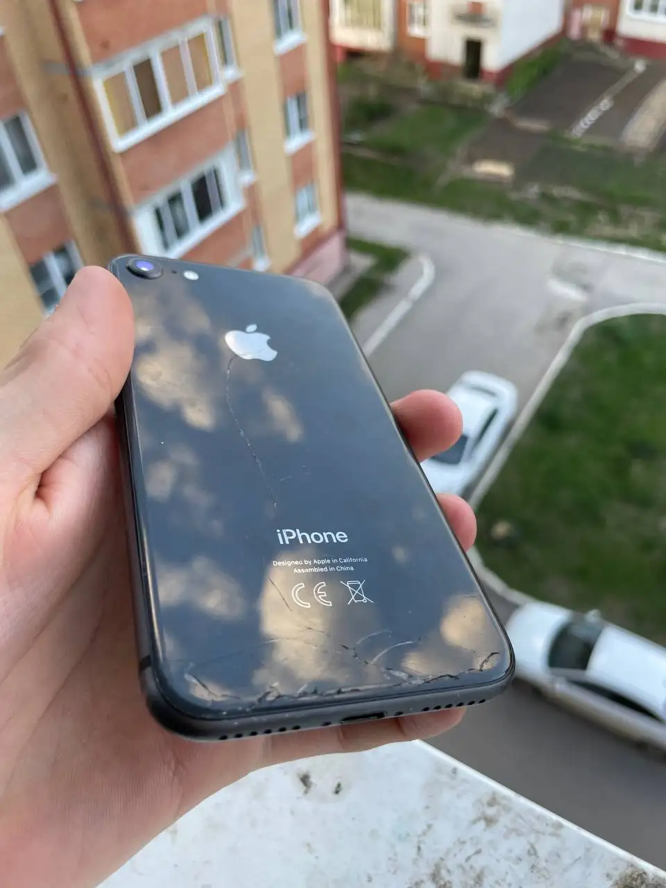 Продаю iPhone 8 64GB - Смартфоны и аксессуары (Электроника) в Чебоксары