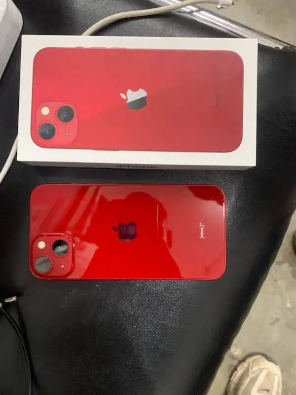 Продам iPhone 13 - Смартфоны (Электроника) в Чебоксары