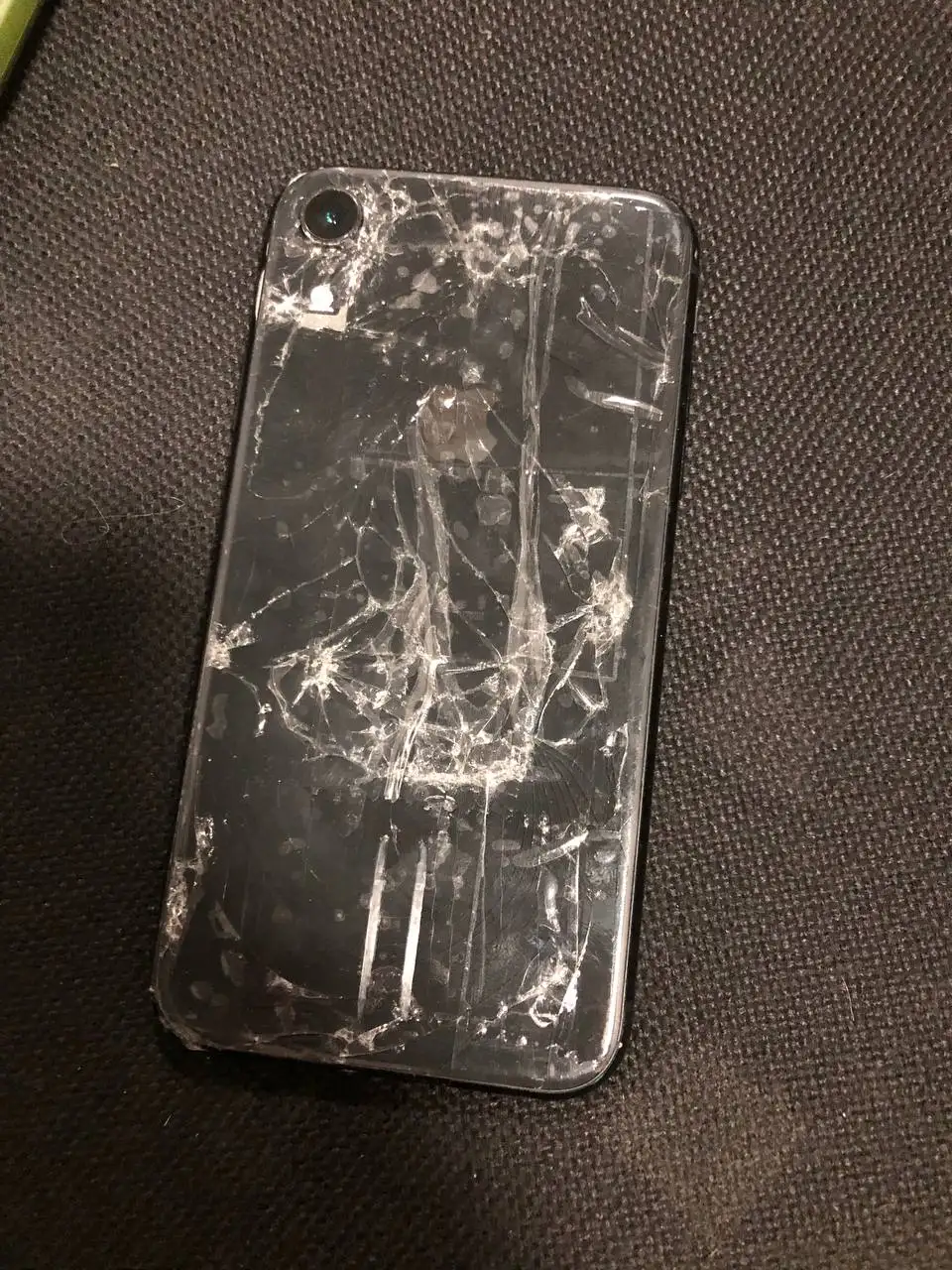 Продам Apple iPhone - Телефоны и аксессуары (Электроника) в Чебоксары