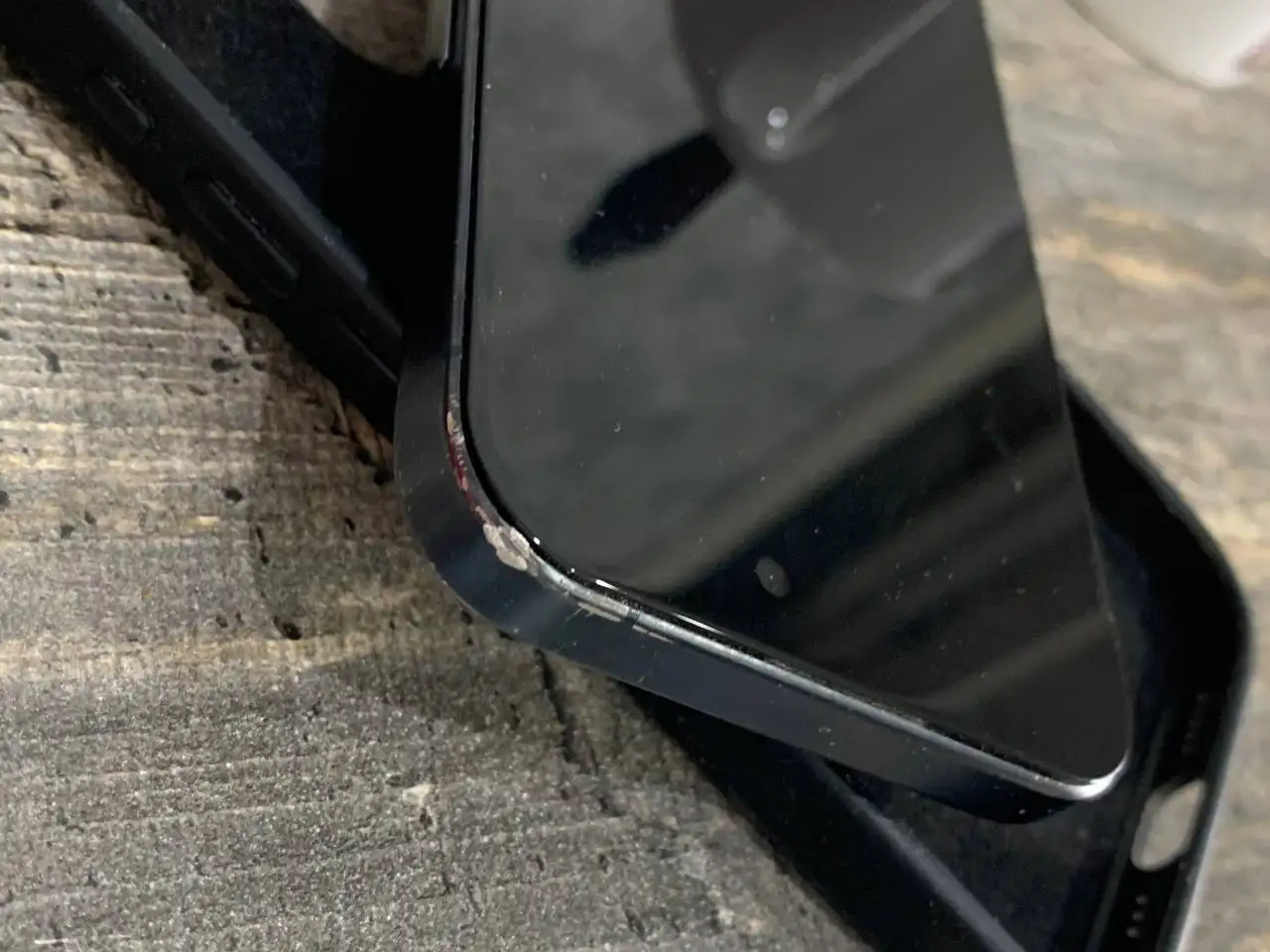Продам iPhone 15 Pro 128GB - Смартфоны (Электроника) в Чебоксары