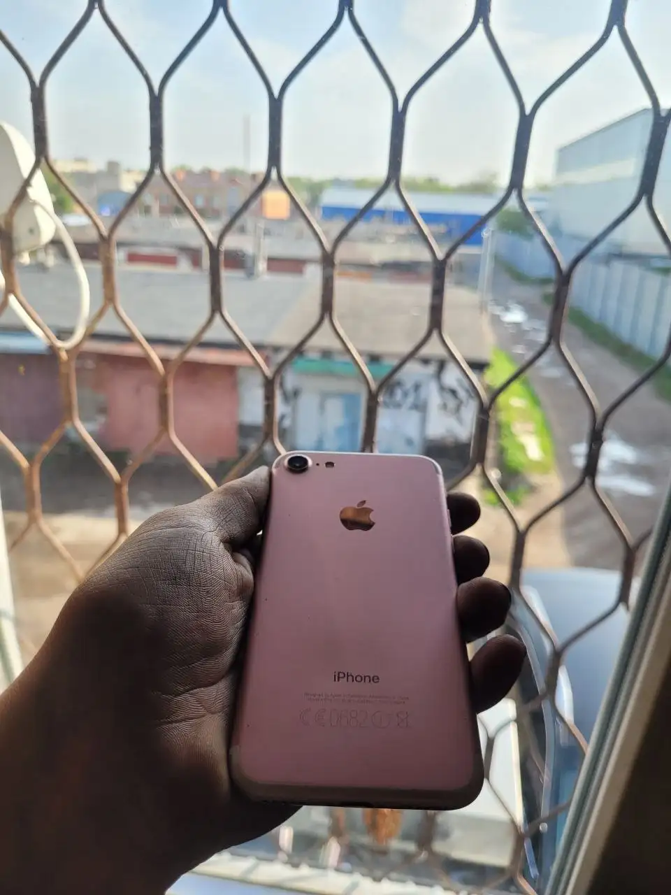 Продам iPhone 7 128GB с проблемой прошивки - Телефоны и аксессуары (Электроника) в Чебоксары