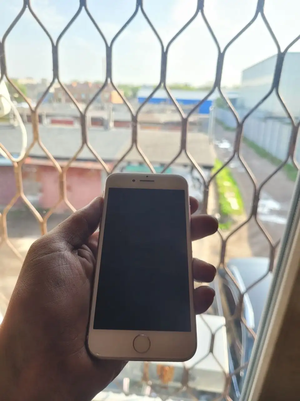 Продам iPhone 7 128GB с проблемой прошивки - Телефоны и аксессуары (Электроника) в Чебоксары