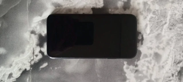 Продам iPhone XR 64 ГБ - Микроволновые печи в Чебоксары