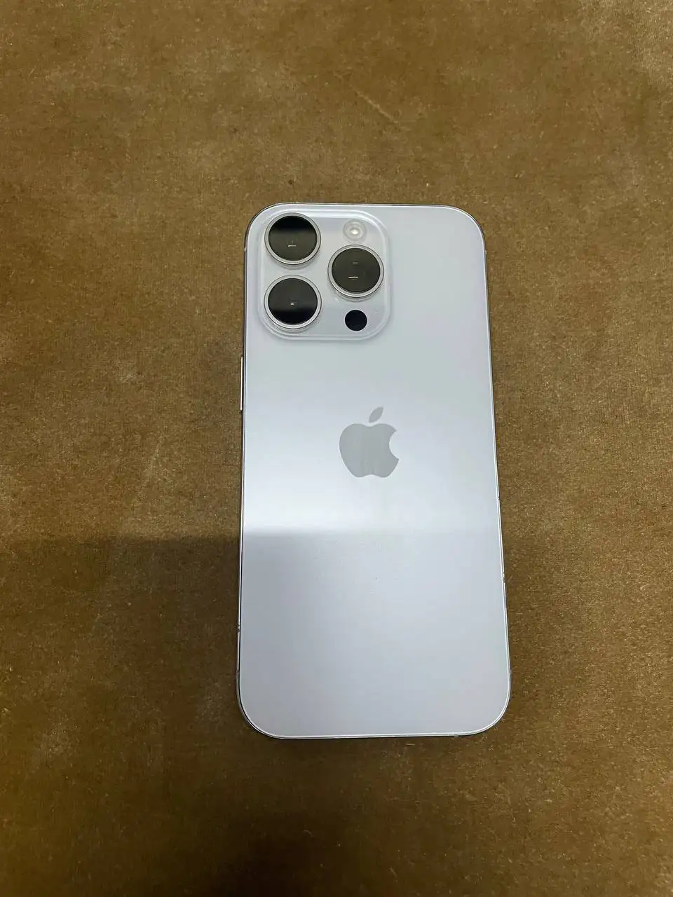 Продам iPhone 16 Pro 256GB с трещиной на экране - Смартфоны (Электроника) в Чебоксары