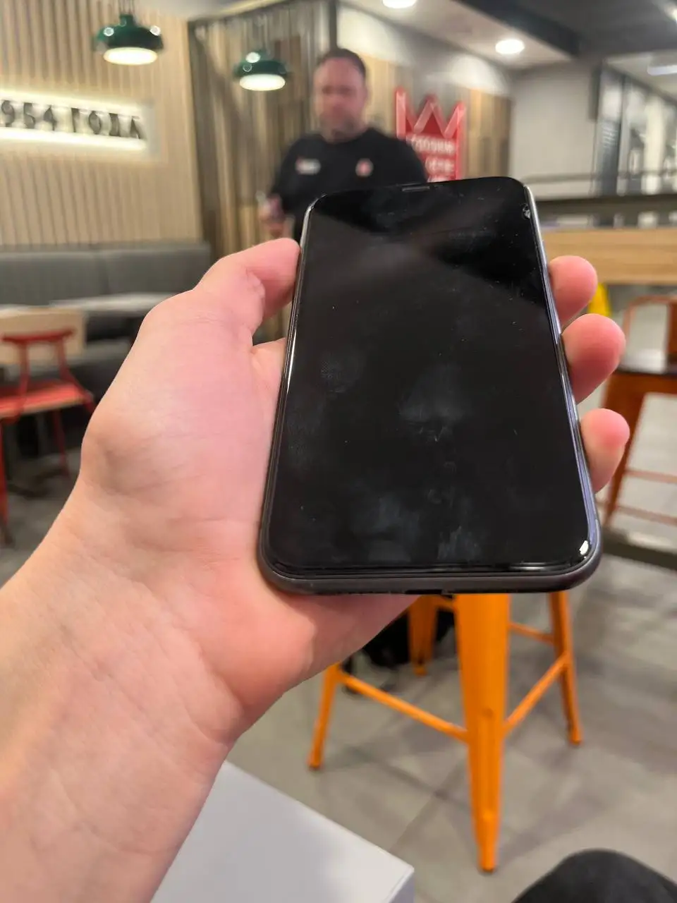 Продажа iPhone 11 128 ГБ - Смартфоны и гаджеты (Электроника) в Чебоксары