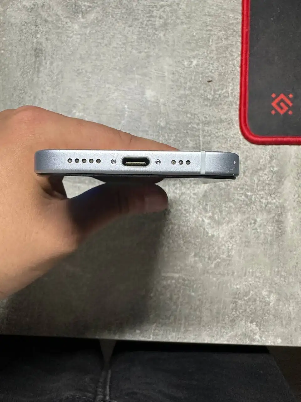 iPhone 15 с повреждениями корпуса - Смартфоны (Электроника) в Чебоксары