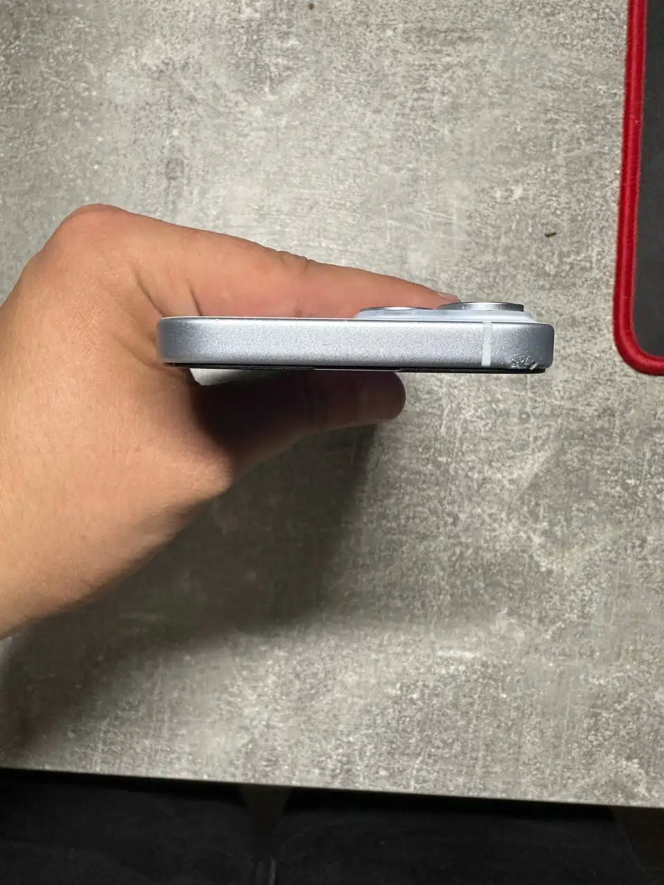 iPhone 15 с повреждениями корпуса - Смартфоны (Электроника) в Чебоксары