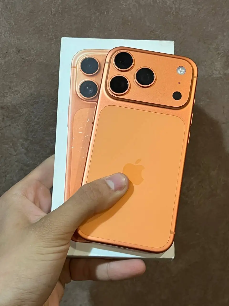 iPhone 17 Pro 256GB оранжевый - Мобильные телефоны (Электроника) в Чебоксары