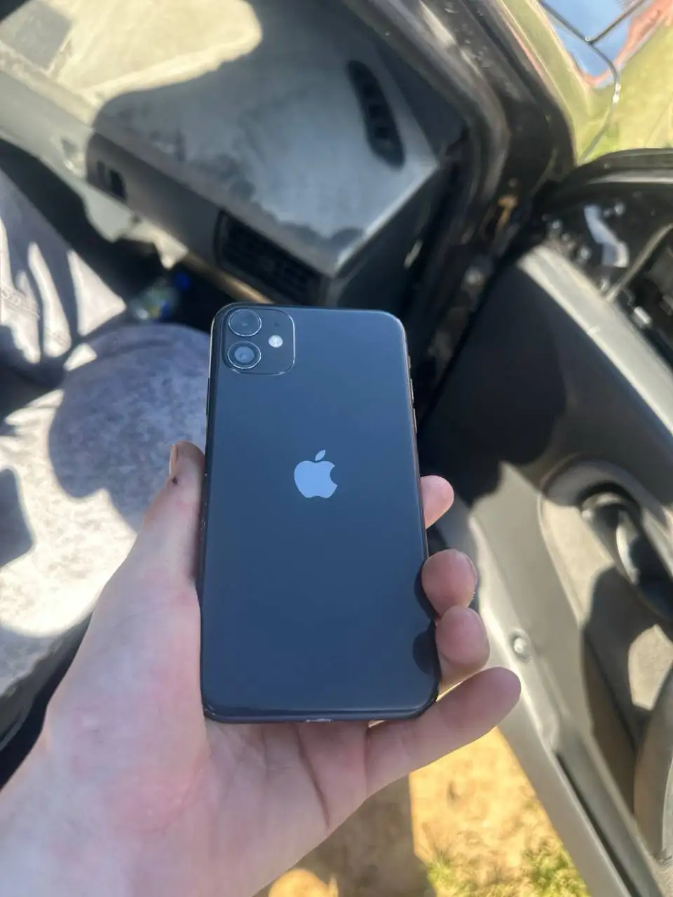 iPhone 2 11 на 64 - Смартфоны (Электроника) в Чебоксары