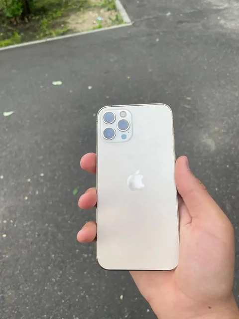 iPhone 14k в идеальном состоянии - Аккумуляторы для телефонов в Чебоксары