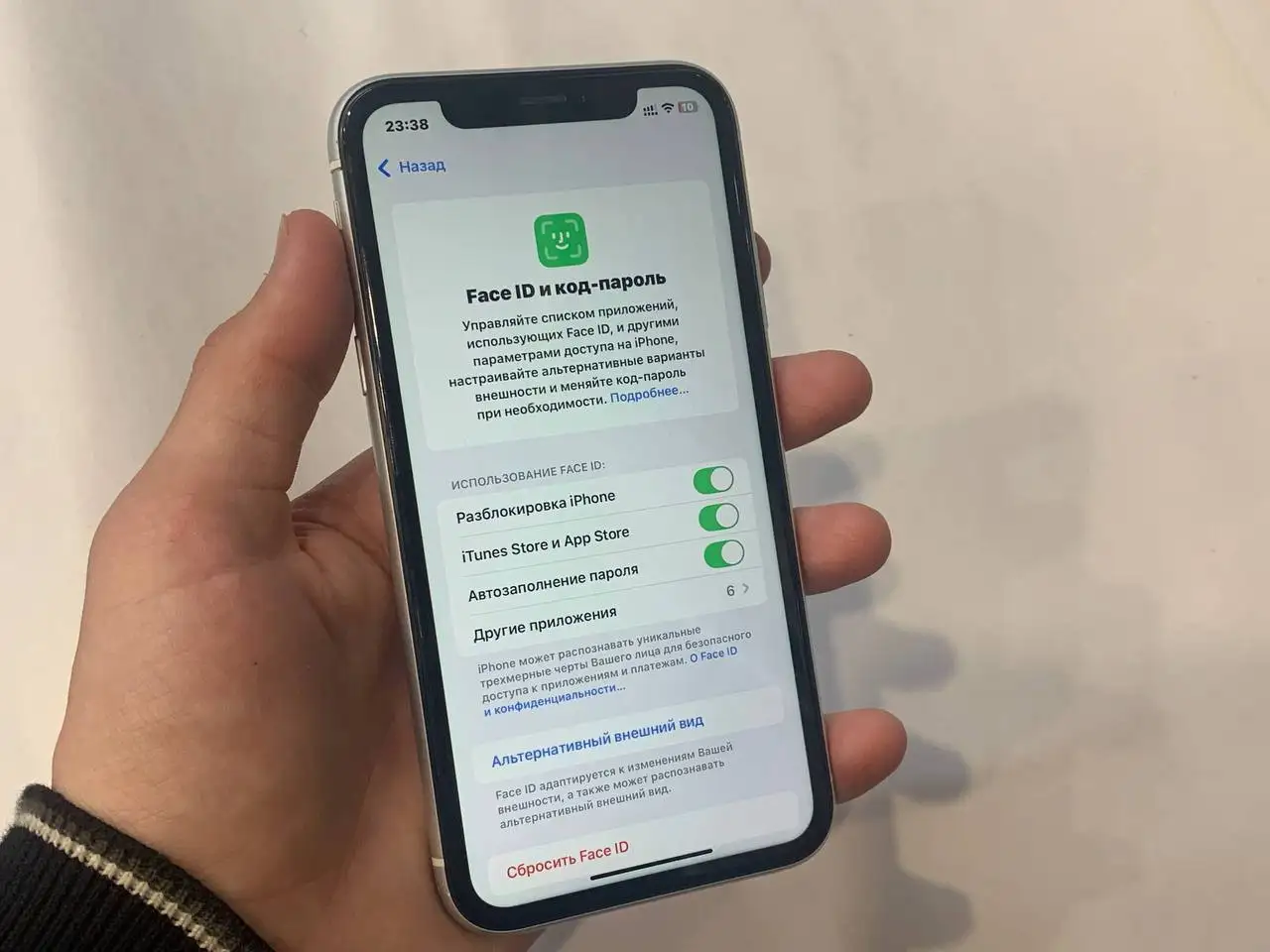 Обмен iPhone Xr 64Gb на другую модель - Смартфоны и гаджеты (Электроника) в Чебоксары
