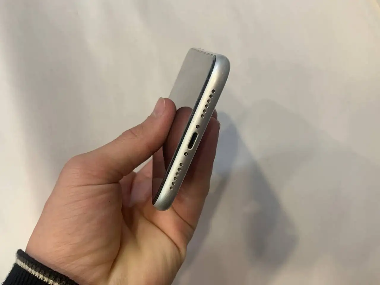 Обмен IPhone XR 64 Гб на андроид или айфон - Смартфоны и аксессуары (Электроника) в Чебоксары