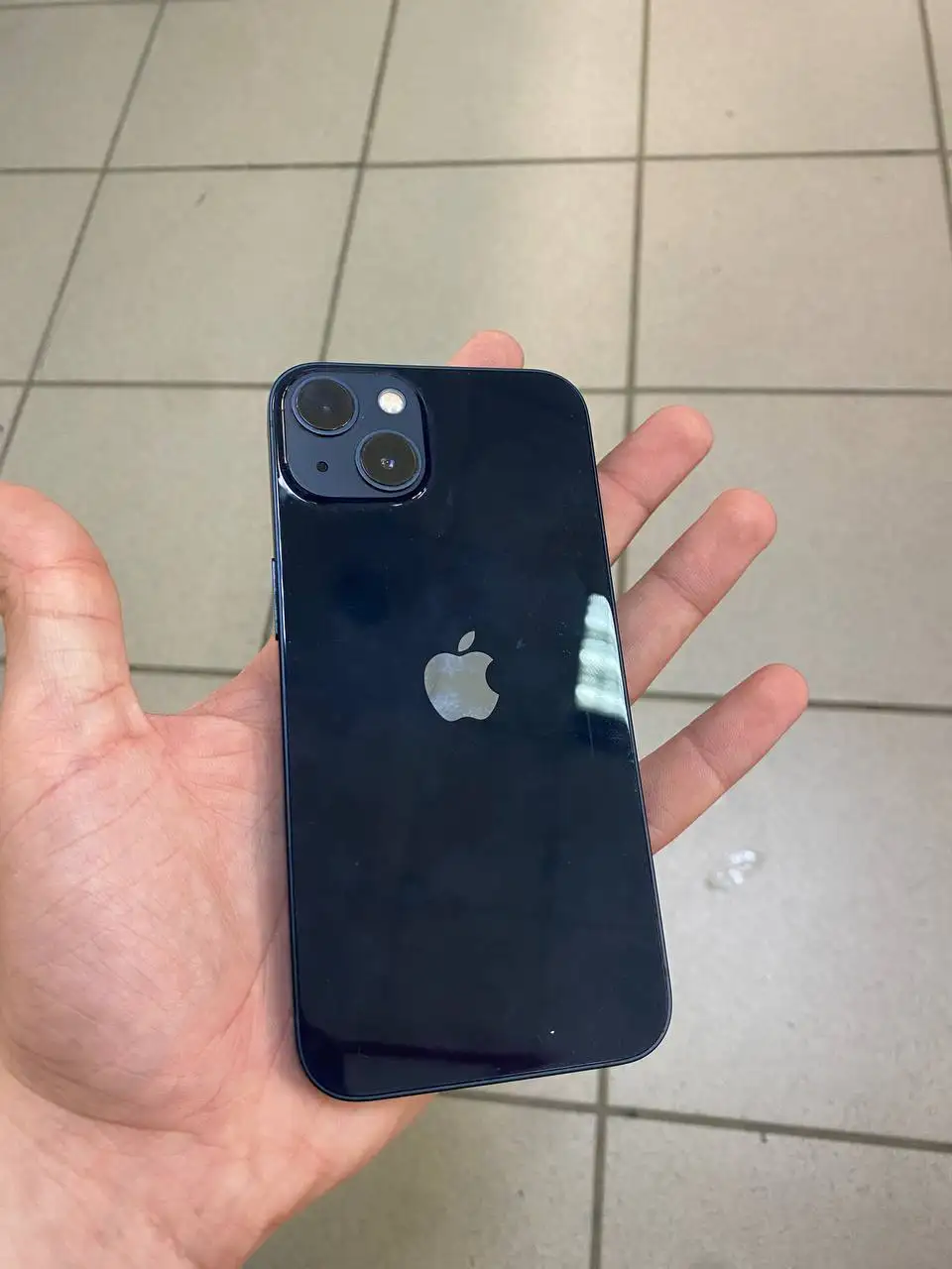 iPhone 13 128GB с дефектами корпуса - Смартфоны и телефоны (Электроника) в Чебоксары