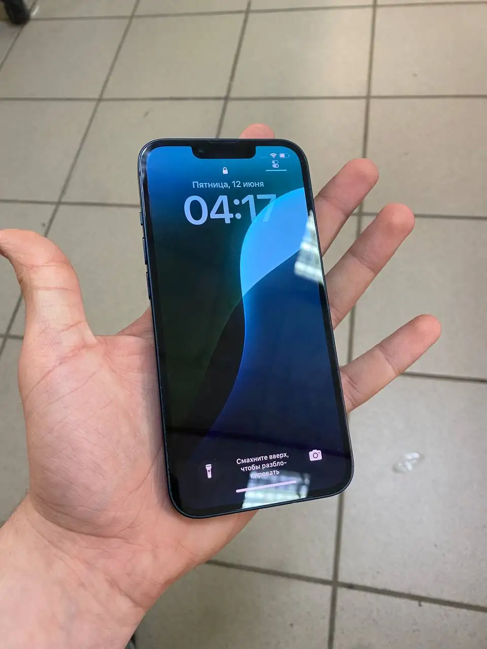 iPhone 13 128GB с дефектами корпуса - Смартфоны и телефоны (Электроника) в Чебоксары