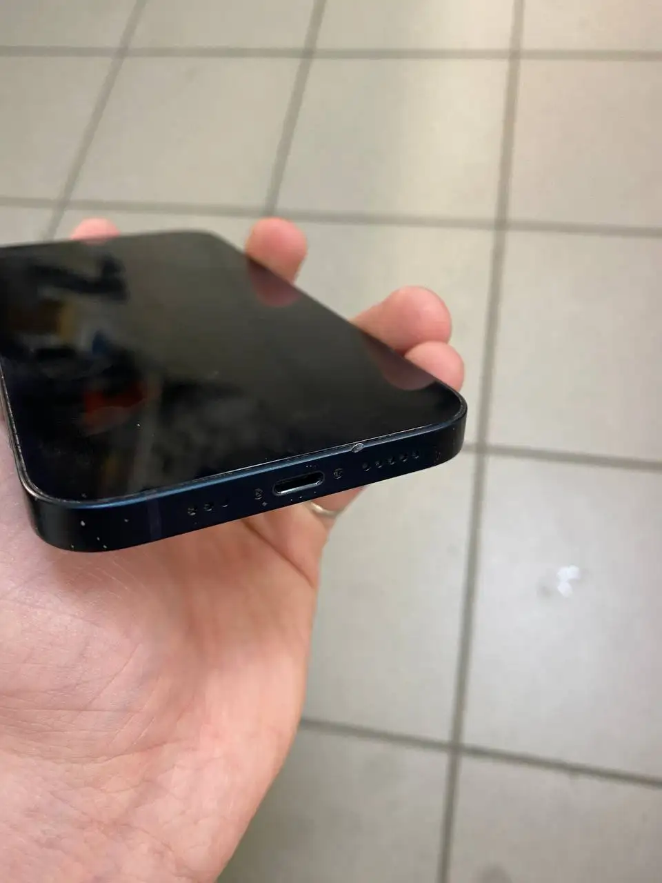 iPhone 13 128GB с дефектами корпуса - Смартфоны и телефоны (Электроника) в Чебоксары