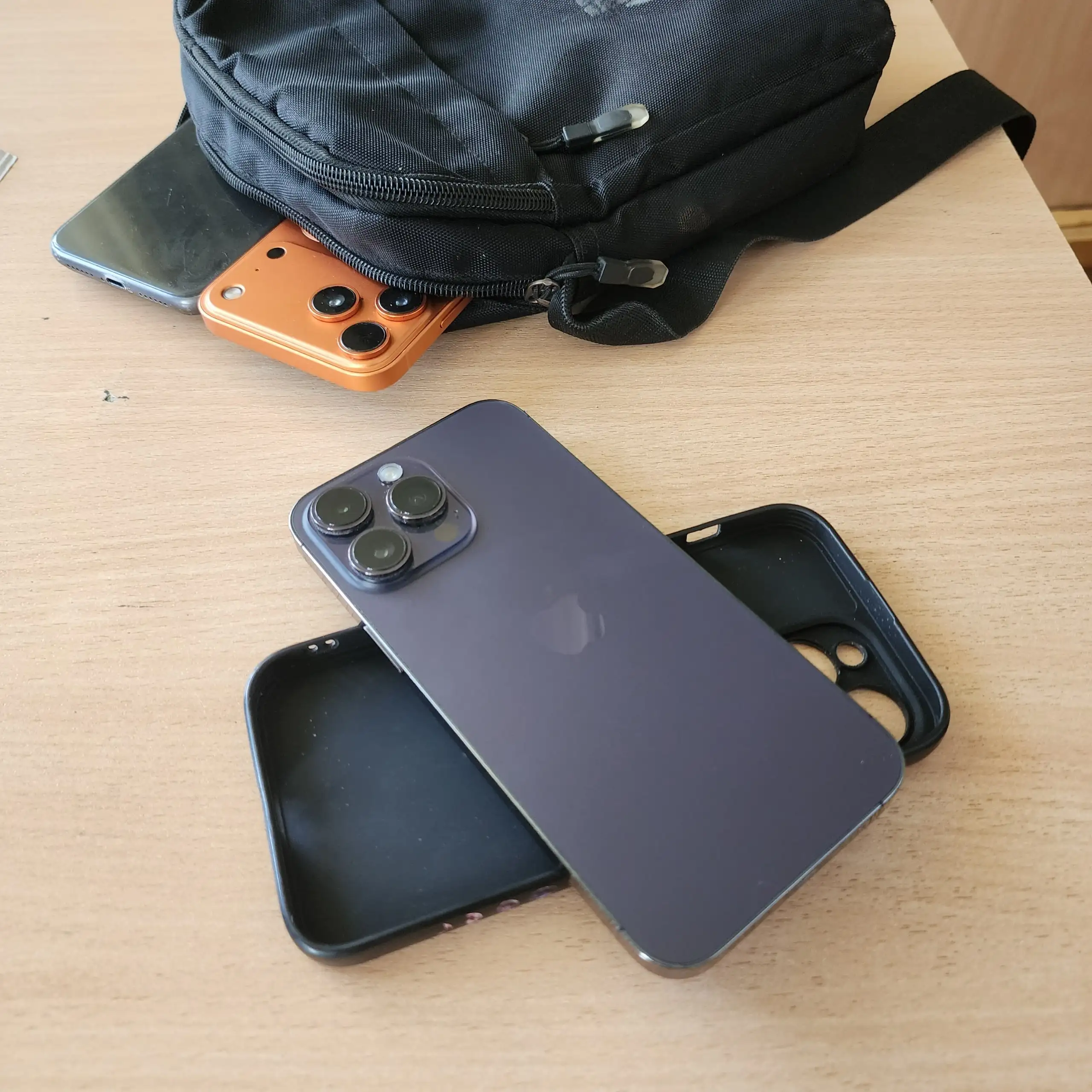 Обмен iPhone 14 Pro Max Deep Purple 256 - Смартфоны и аксессуары (Электроника) в Чебоксары