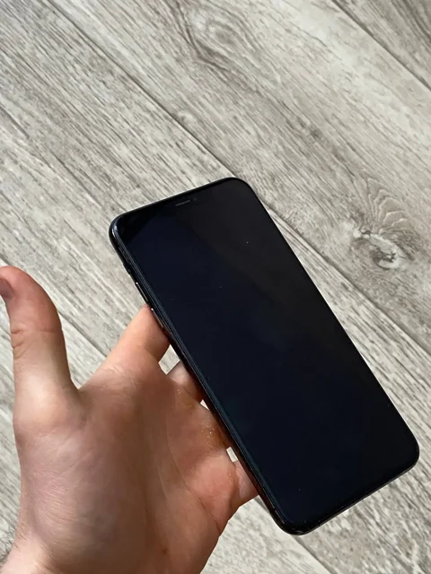 Продам iPhone 11 Pro Max на запчасти - Запчасти и неисправные устройства в Чебоксары