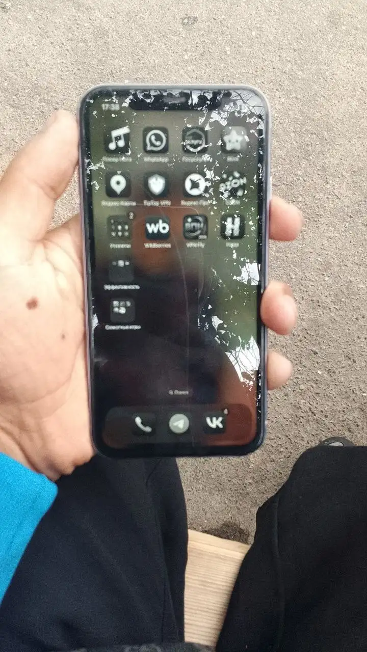 Продам iPhone 11 128GB - Смартфоны (Электроника) в Чебоксары
