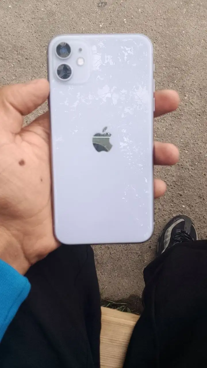 Продам iPhone 11 128GB - Смартфоны (Электроника) в Чебоксары