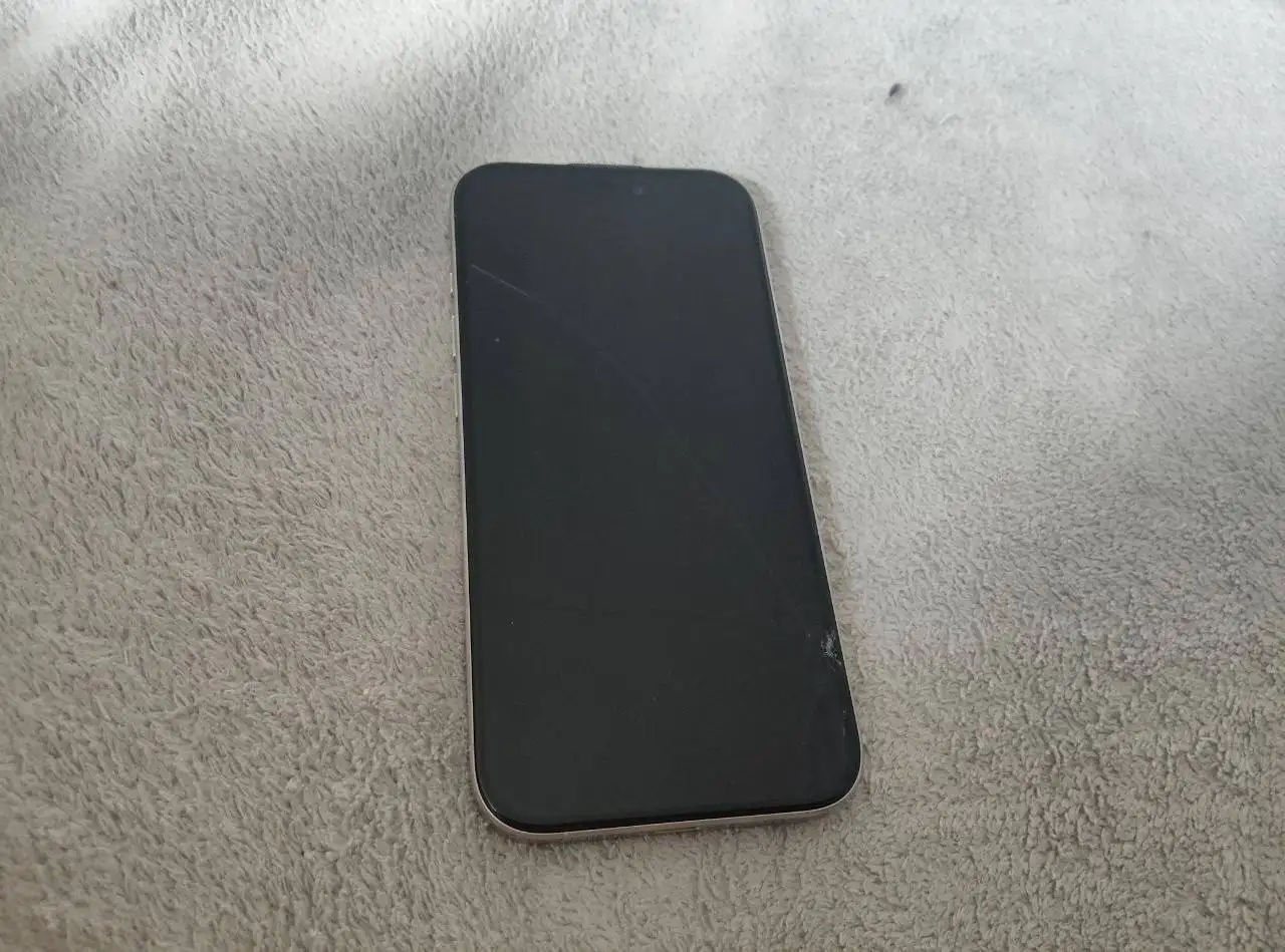 iPhone 15 базовый на обмен - Смартфоны (Электроника) в Чебоксары