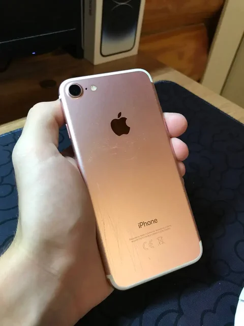 Продам iPhone 7 128GB розовый - частное объявление в Чебоксары