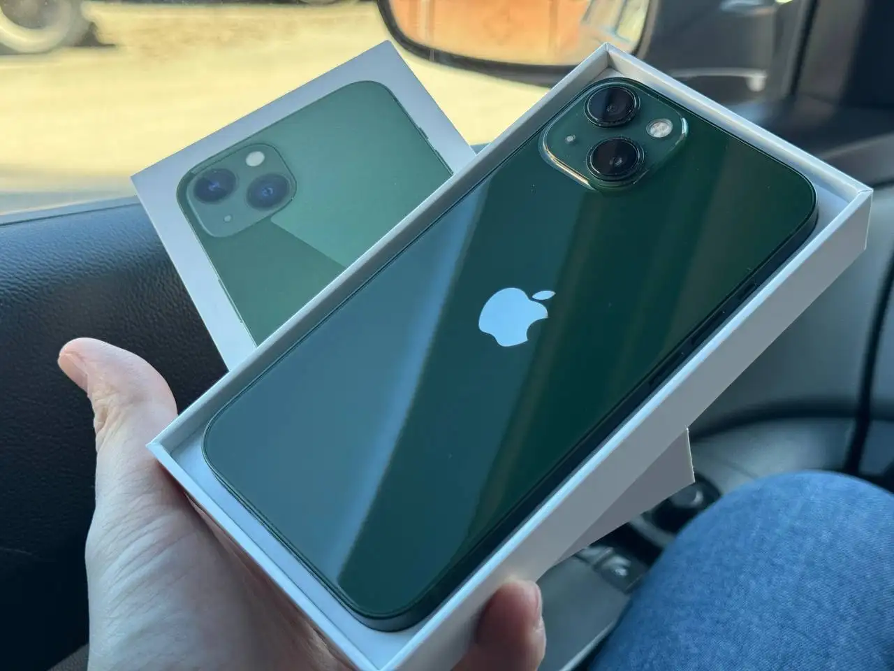 iPhone 13 128GB Green, версия на 2 сим-карты, заменен АКБ - Смартфоны и телефоны (Электроника) в Чебоксары