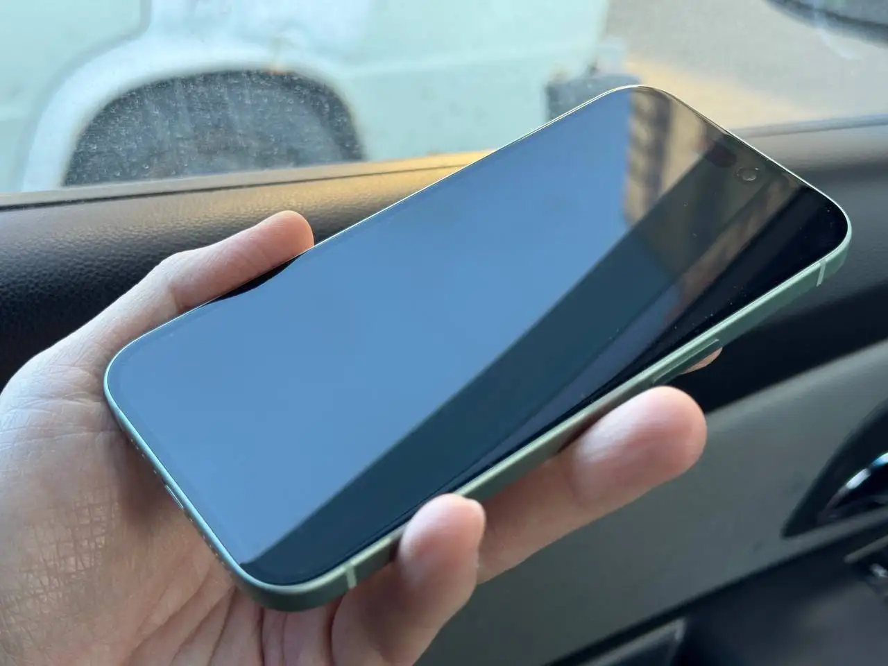 Apple iPhone 15 128GB Green - Смартфоны (Электроника) в Чебоксары