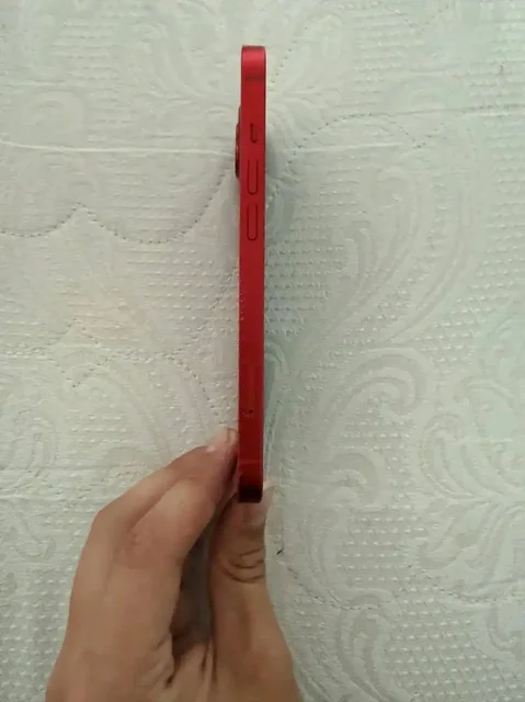 Продам iPhone 13 product red 256 гб - Наушники и аудиотехника в Чебоксары
