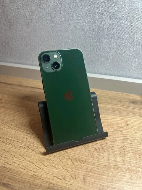Продаю iPhone 13 128 ГБ - Мобильные телефоны в Чебоксары