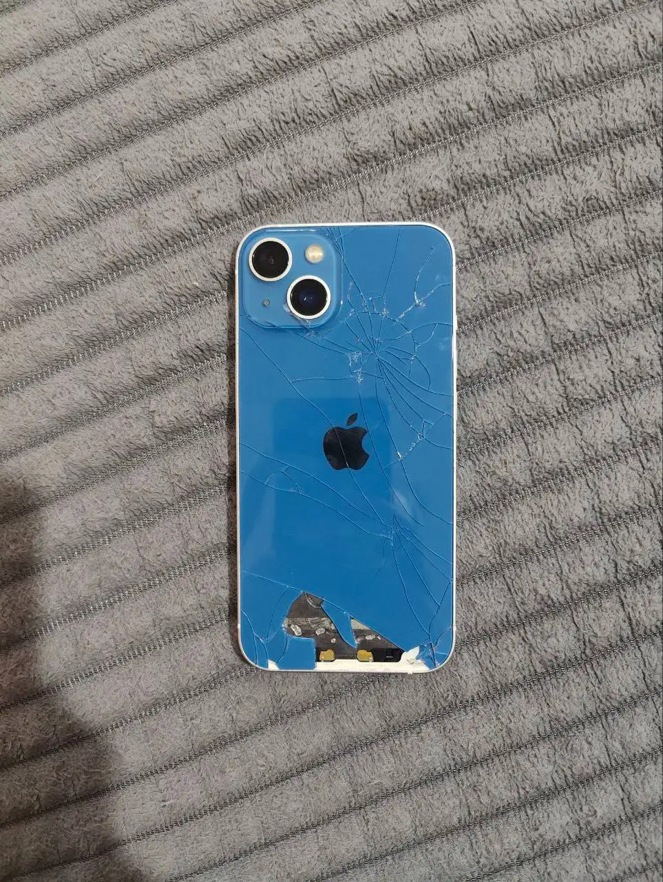 Обмен iPhone 13 512GB на модель выше - Мобильные телефоны (Электроника) в Чебоксары