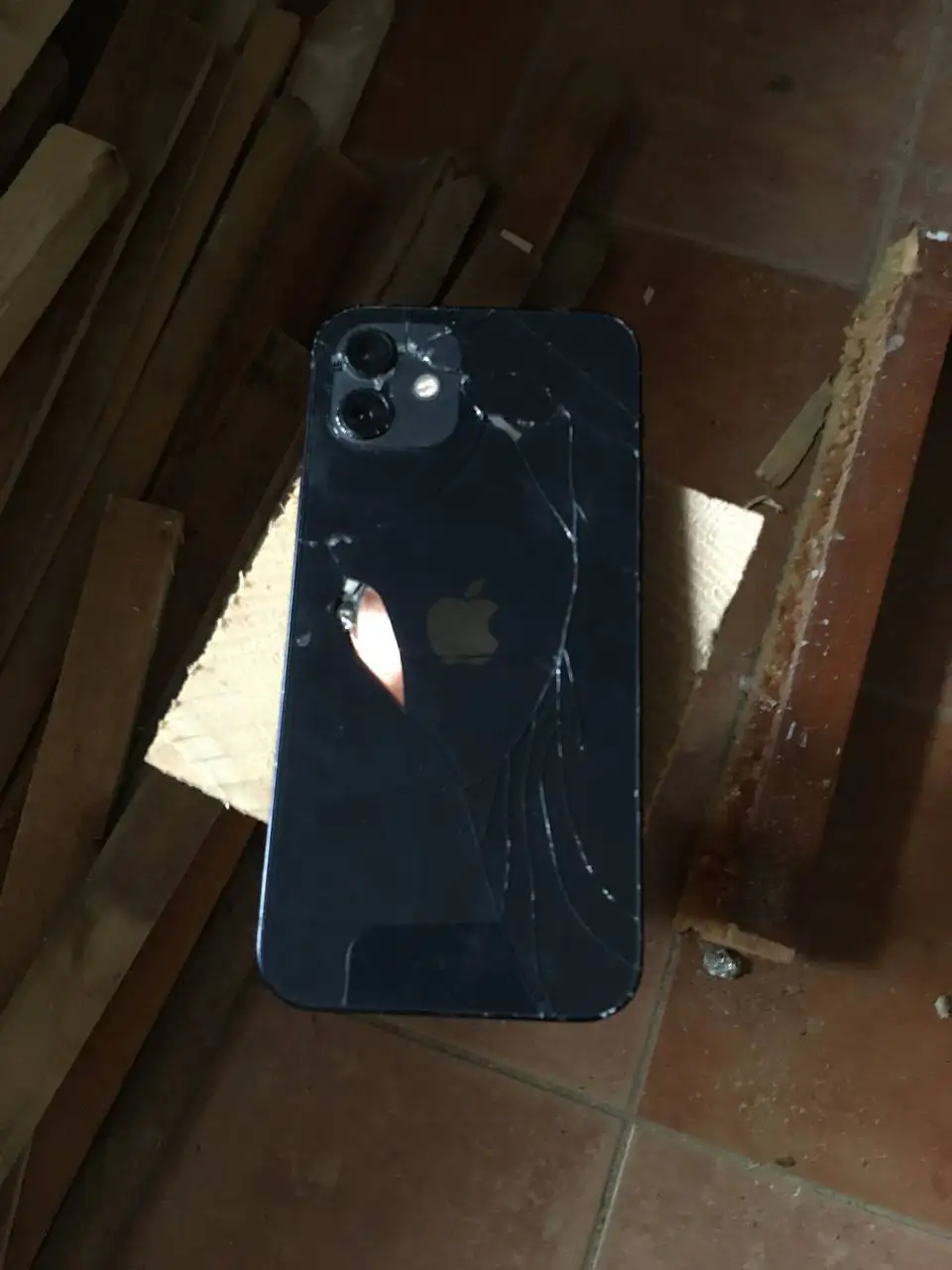 Обмен iPhone 12, XR, 6s на другой iPhone - Мобильные телефоны (Электроника) в Чебоксары