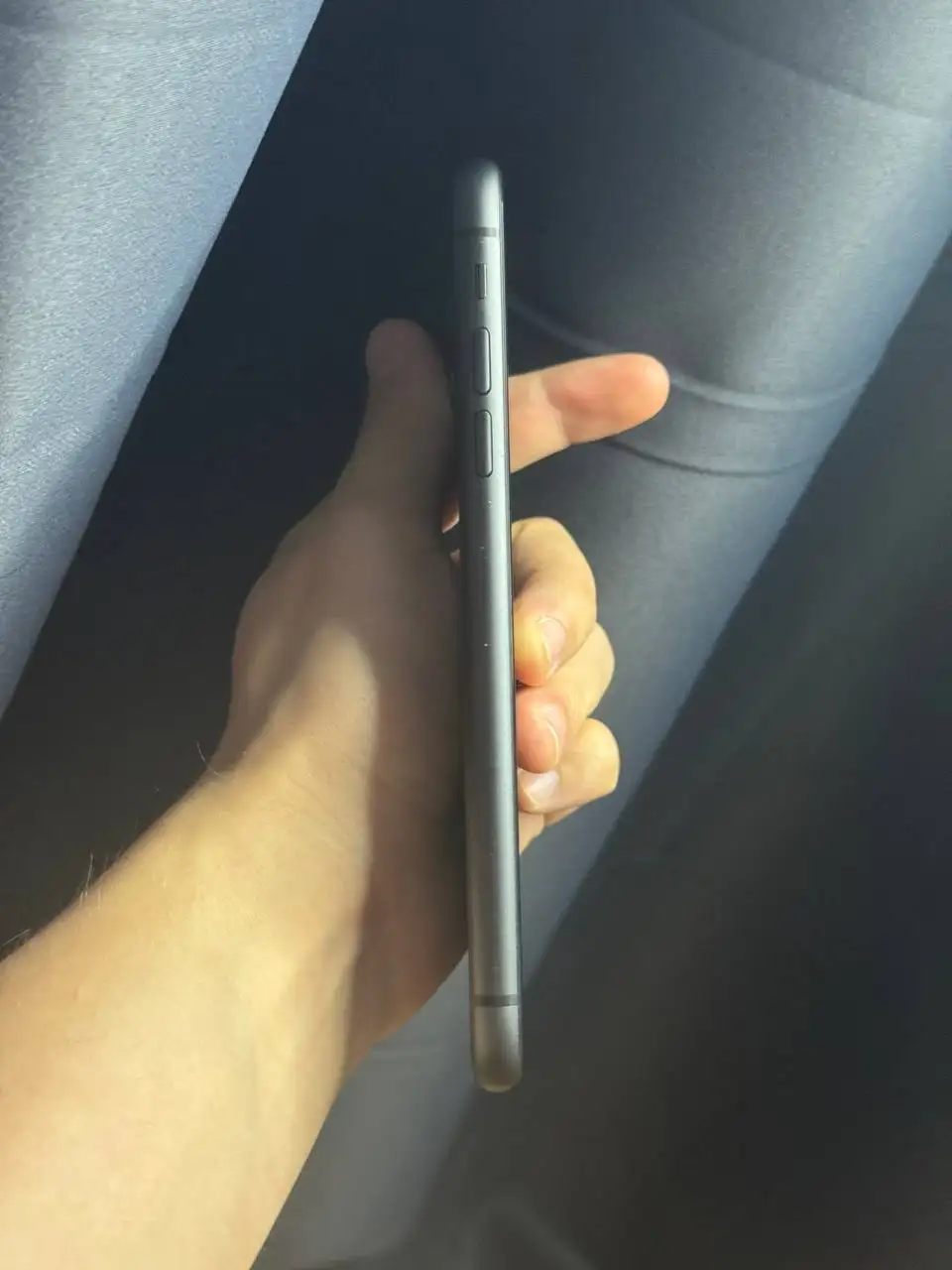 iPhone 11 64GB с мелкими царапинами - Смартфоны (Электроника) в Чебоксары