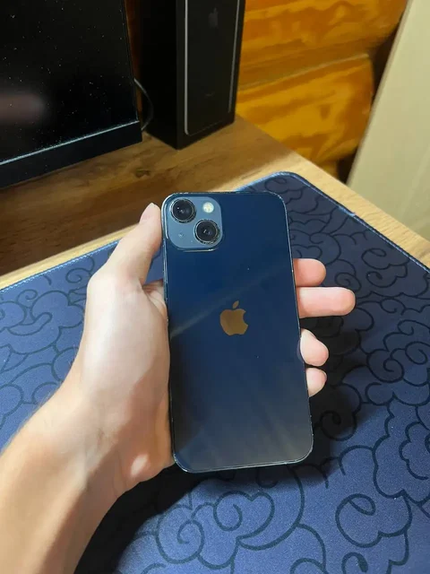 Продам iPhone 13 128GB - Офисная мебель в Чебоксары