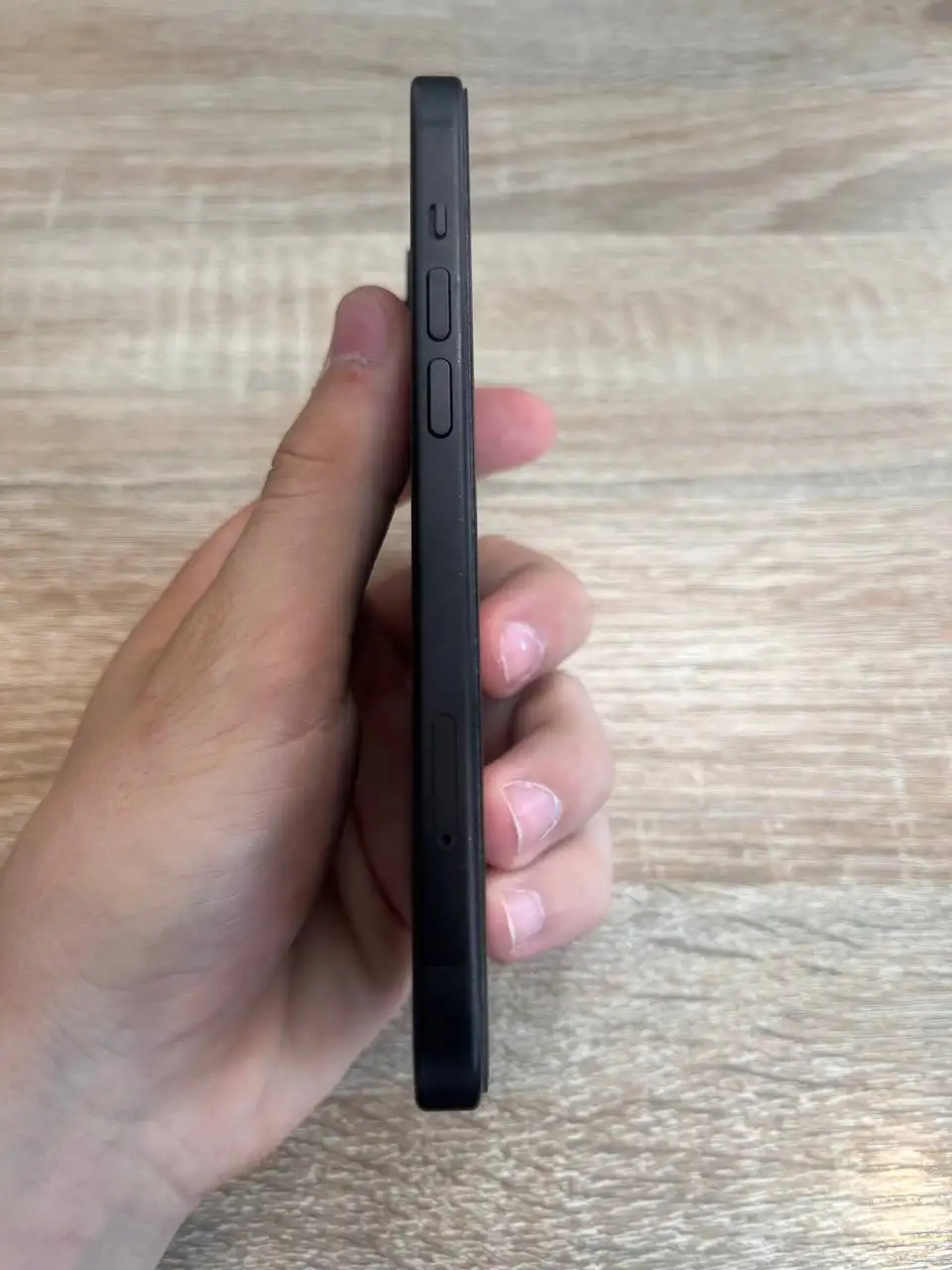 iPhone 15 128GB черный - Смартфоны (Электроника) в Чебоксары