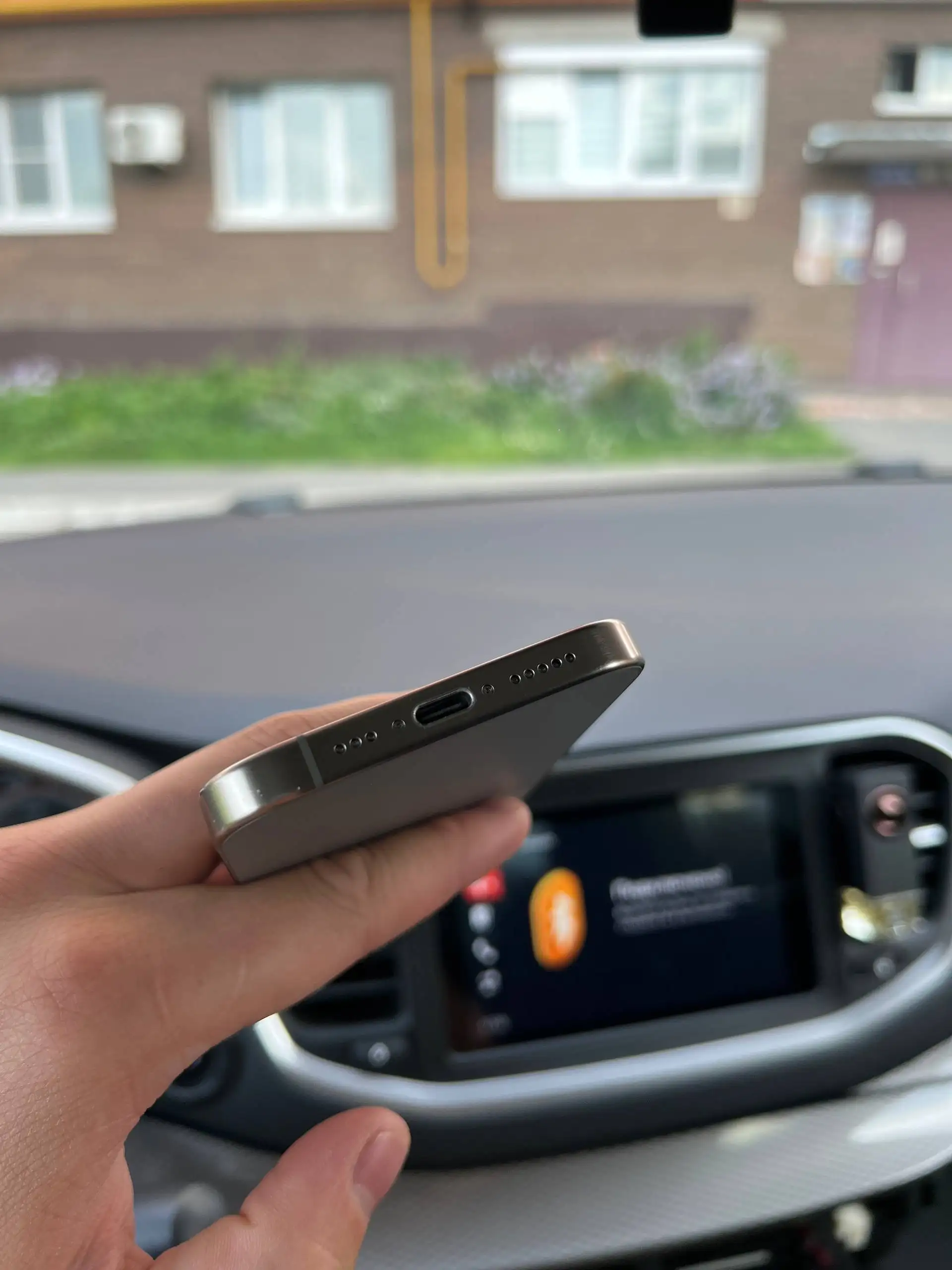 iPhone 15 Pro 128GB в хорошем состоянии - Смартфоны и аксессуары (Электроника) в Чебоксары