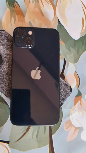 iPhone 13 в отличном состоянии, АКБ 100% - Мобильные телефоны и аксессуары в Чебоксары